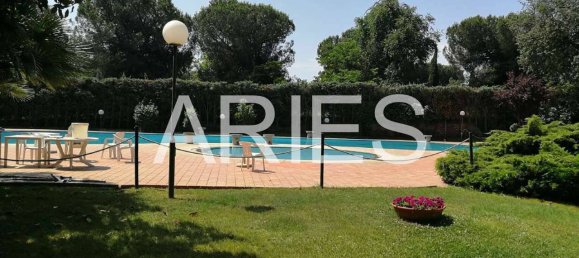 5 bedrooms Penthouse in Rome, Italy No. 297472 8