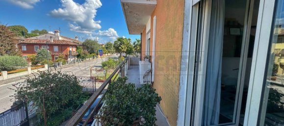 5 bedrooms House in Udine, Italy No. 374846 16