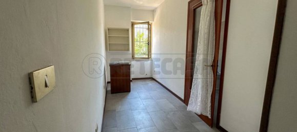 5 bedrooms House in Udine, Italy No. 374846 12