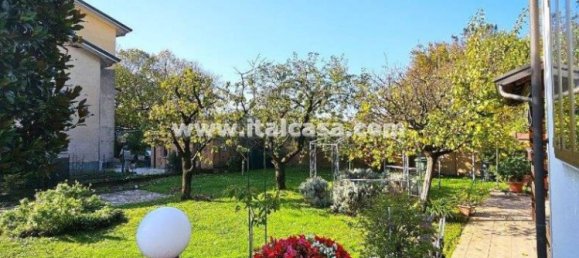 5 bedrooms Villa in Borgo Virgilio, Italy No. 353796 48