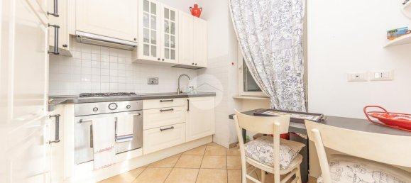 2 rooms Villa in Rome, Italy No. 18399 5