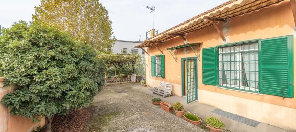 2 rooms Villa in Rome, Italy No. 18399 16