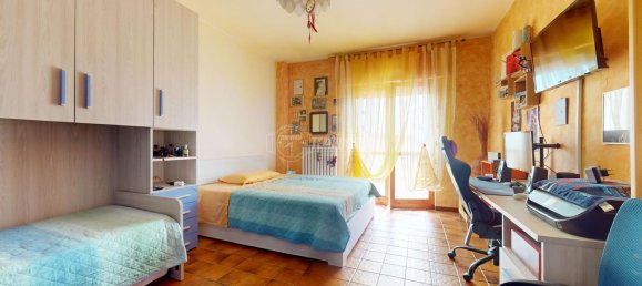 4-salle Appartement à Acquaviva delle Fonti, Italy No. 68214 21