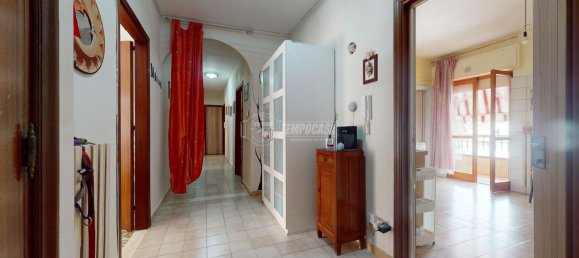 4-salle Appartement à Acquaviva delle Fonti, Italy No. 68214 2