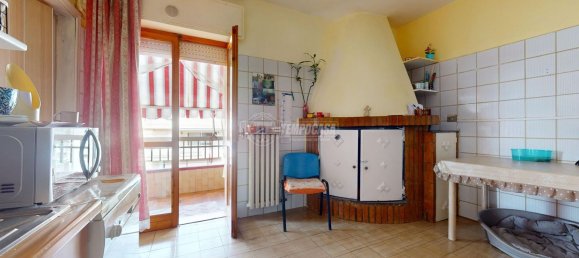 4-salle Appartement à Acquaviva delle Fonti, Italy No. 68214 5