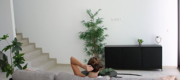 Bungalow de 3 dormitorios en Calpe, Spain No. 10135 2