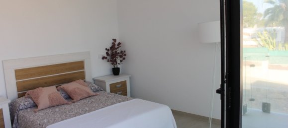 Bungalow de 3 dormitorios en Calpe, Spain No. 10135 5