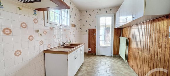 Дом с 3 спальнями в Шартр, Франция № 64909 9