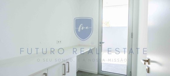 4 bedrooms House in Funchal, Portugal No. 125024 36