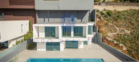 4 bedrooms House in Funchal, Portugal No. 125024 2