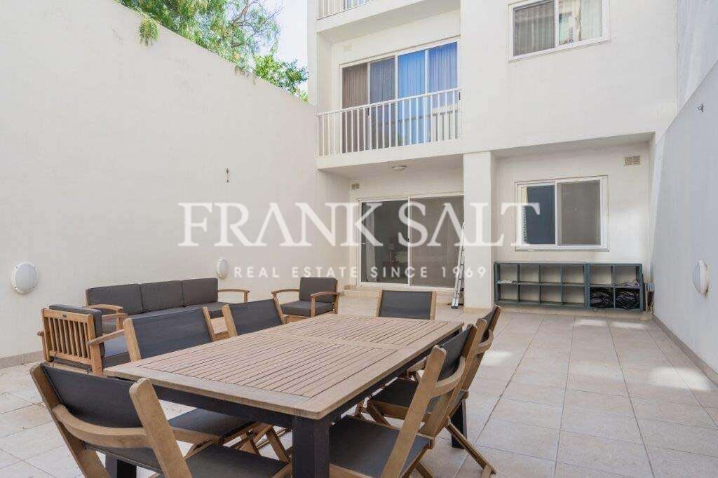 3 bedrooms Apartment in Saint Julian's, Malta No. 4124