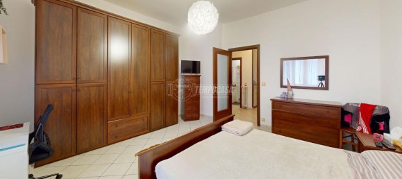 Квартира с 2 комнатами в Грульяско, Италия № 40510 13