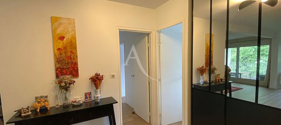 2 bedrooms Apartment in Orleans, France No. 283465 2