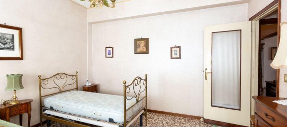 3 rooms Apartment in Brescia, Italy No. 224860 8