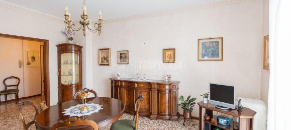 3 rooms Apartment in Brescia, Italy No. 224860 17