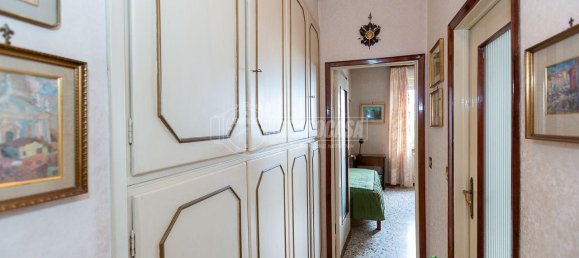 3 rooms Apartment in Brescia, Italy No. 224860 12