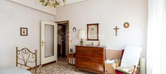 3 rooms Apartment in Brescia, Italy No. 224860 16
