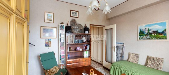 3 rooms Apartment in Brescia, Italy No. 224860 14