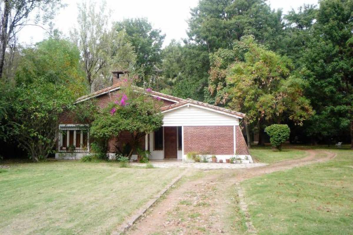 5 bedrooms House in Escobar, Argentina No. 64481