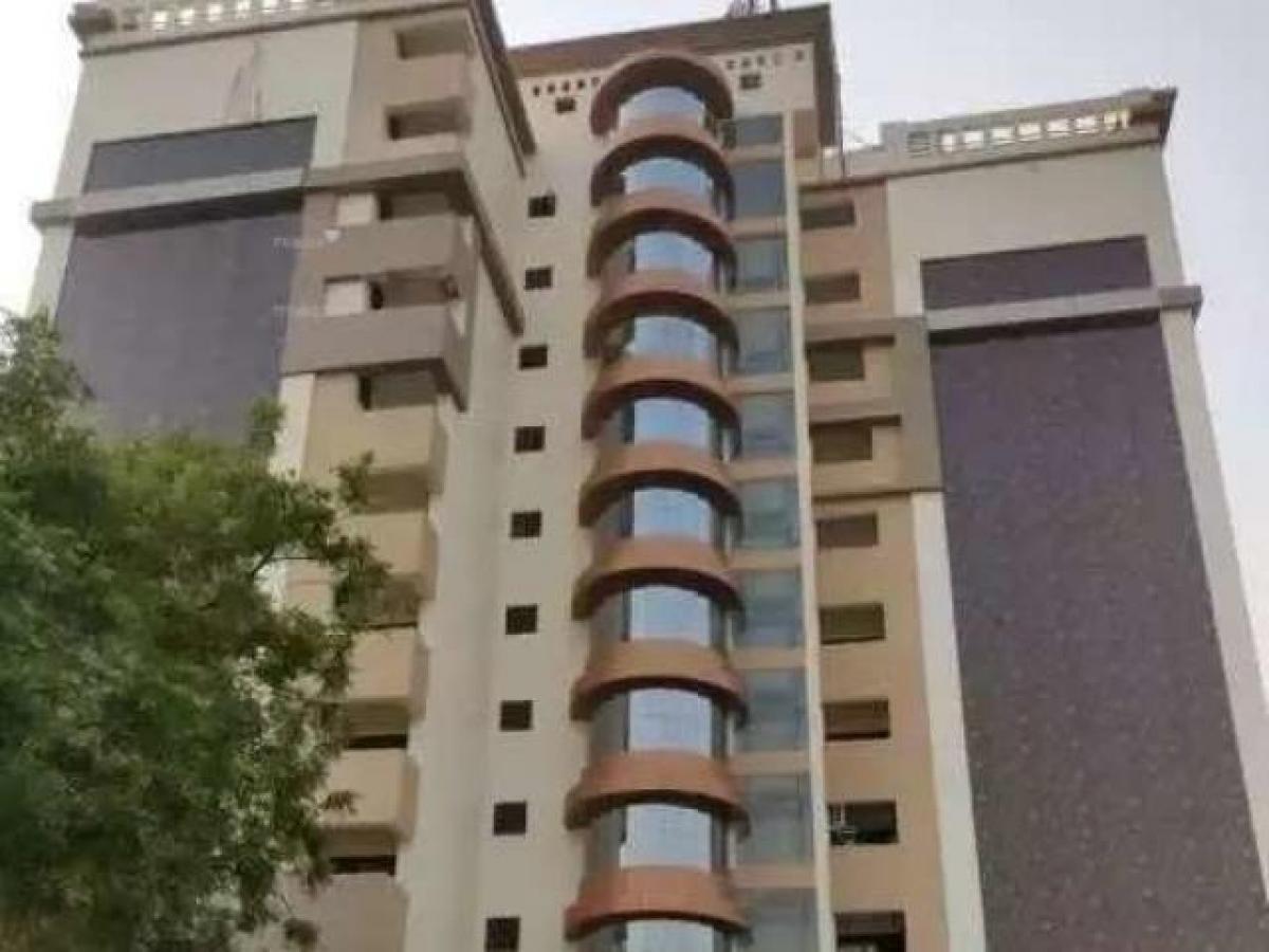 3 bedrooms House in Lucknow, India No. 51438