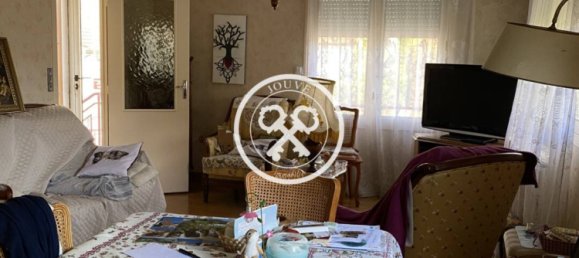 Villa T8 em Les Noes-pres-Troyes, France N.º 99336 10