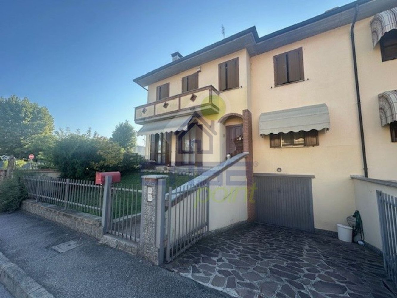 3 rooms House in Miradolo Terme, Italy No. 284943