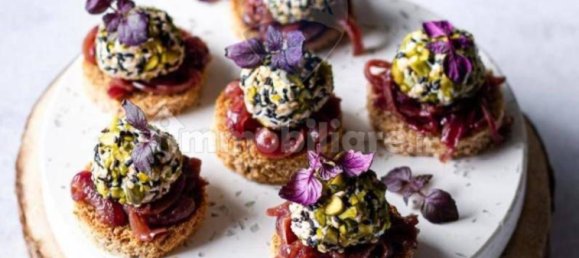 1 room Commercial property in Milan, Italy No. 243172 12