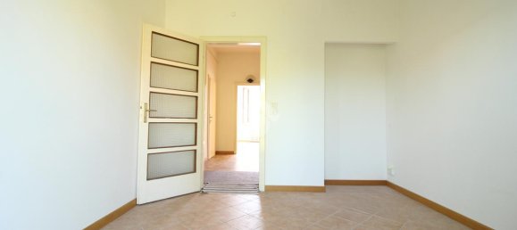 4 rooms Apartment in Mirandola, Italy No. 163862 4
