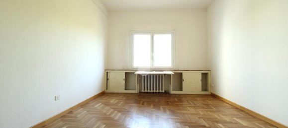 4 rooms Apartment in Mirandola, Italy No. 163862 12