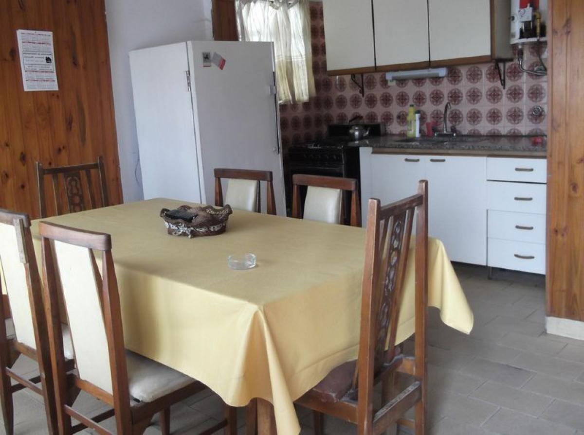 5 bedrooms House in Buenos Aires, Argentina No. 100423