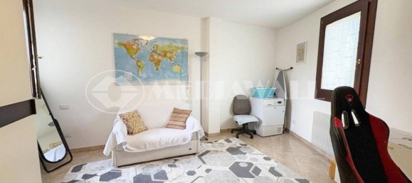 2 bedrooms Apartment in Pordenone, Italy No. 298517 8