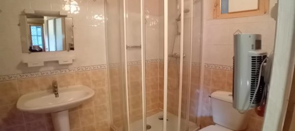 2 bedrooms House in Thiernu, France No. 159836 4