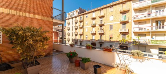 3 bedrooms Apartment in Turin, Italy No. 380315 28