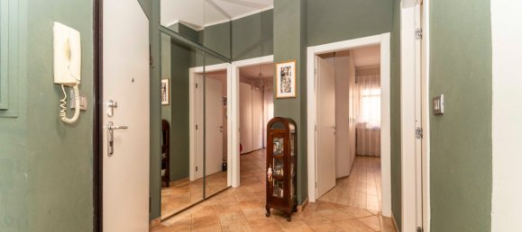 3 bedrooms Apartment in Turin, Italy No. 380315 7