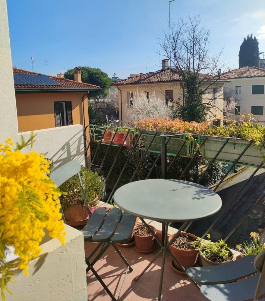 3 rooms Apartment in Bologna, Italy No. 98817