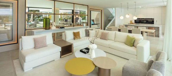 Villa de 5 dormitorios en Marbella, Spain No. 72742 18