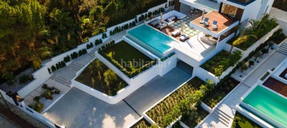 Villa de 5 dormitorios en Marbella, Spain No. 72742 10
