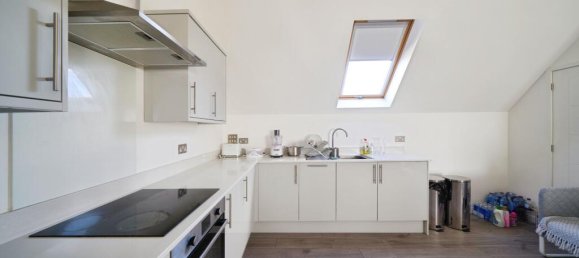 1 bedroom Apartment in South Croydon, United Kingdom No. 10879 7