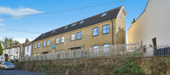 1 bedroom Apartment in South Croydon, United Kingdom No. 10879 10