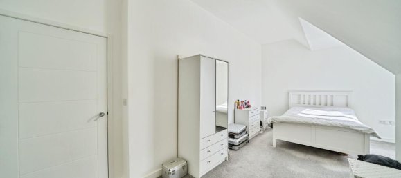 1 bedroom Apartment in South Croydon, United Kingdom No. 10879 8