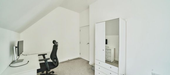 1 bedroom Apartment in South Croydon, United Kingdom No. 10879 11