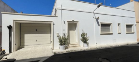 7 rooms House in Ruffano, Italy No. 36433 2