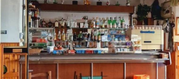 5 bedrooms House in Pievepelago, Italy No. 217938 6