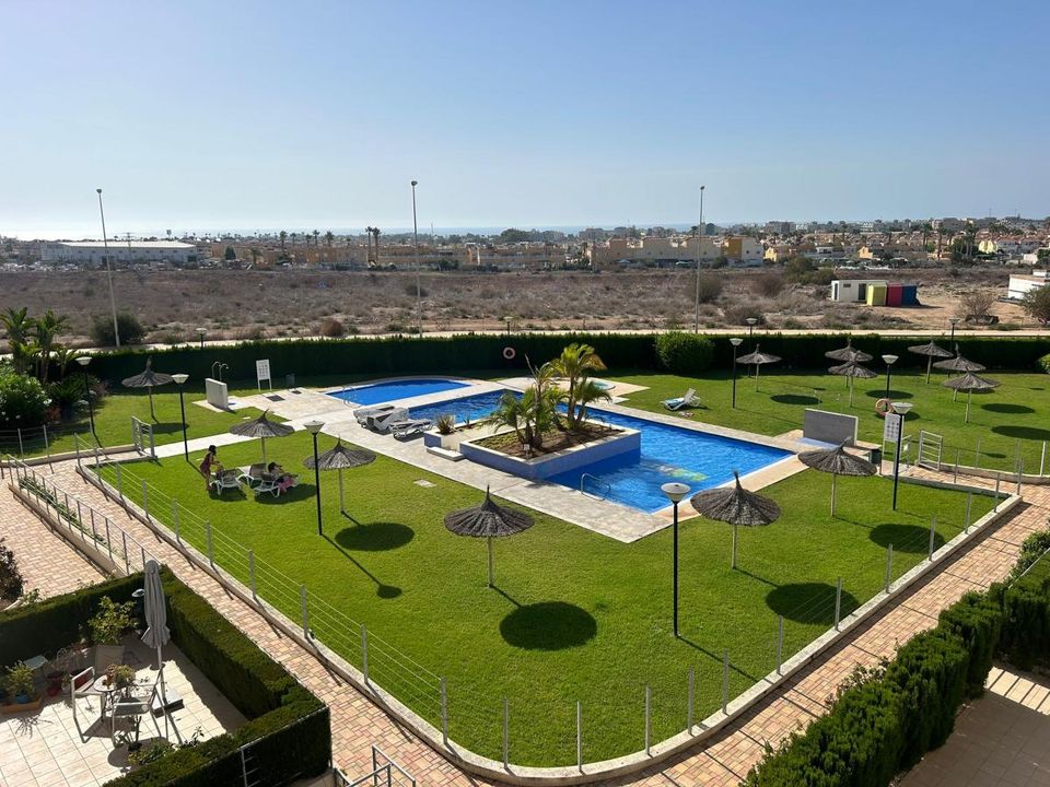 Apartamento T2 em Cabo Roig, Spain N.º 181456