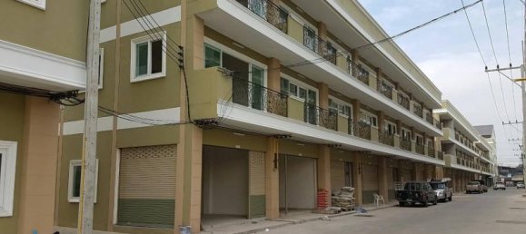 160m² Commercial property in Pattaya, Thailand No. 247 2