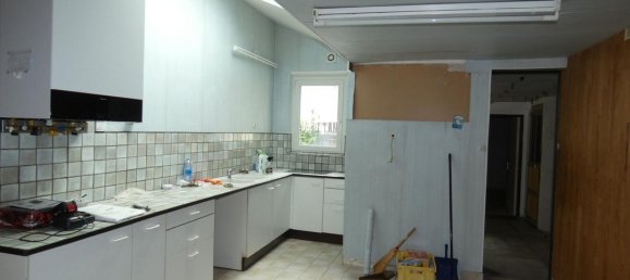 4 bedrooms House in Alencon, France No. 358789 6