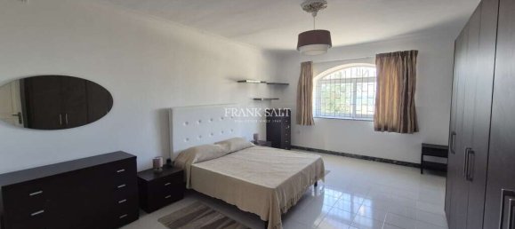 Bungalow de 3 dormitorios en Saint Paul's Bay, Malta No. 7810 4