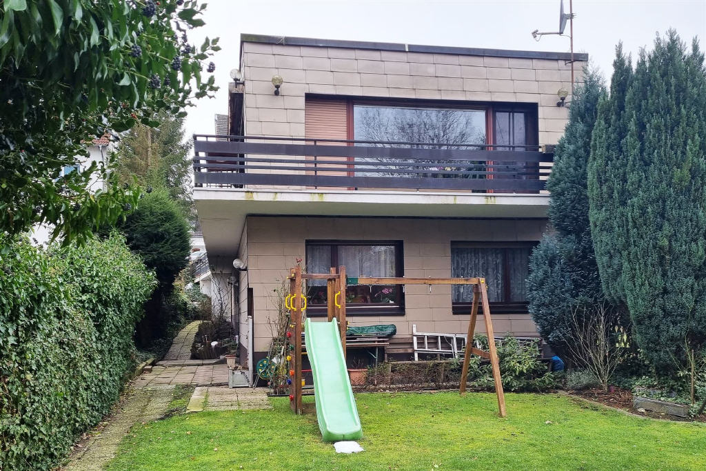 Бунгало с 4 комнатами в Эннепе-Рур, Германия № 166554