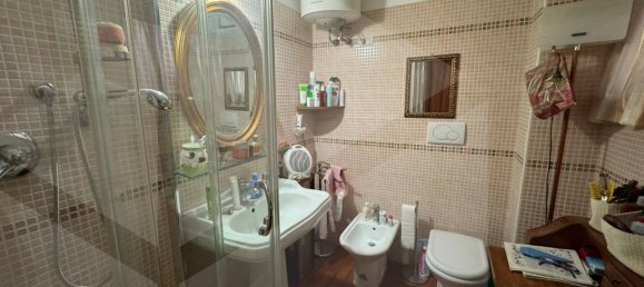 2غرفة شقة في Rome, Italy رقم 30519 17