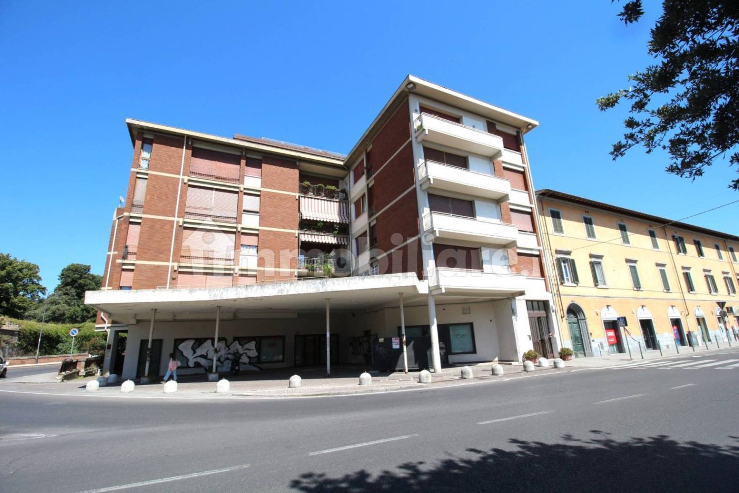 Apartamento de 2 dormitorios en Pisa, Italy No. 352456